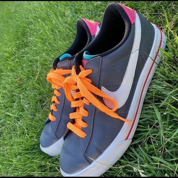 Nike Shoes - Nike Sweet Classic Leather Shoe
